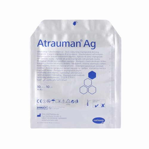 Opatrunek z maścią Atrauman Ag 10 cm x 10 cm – zawierające srebro, sterylne, 1 szt.