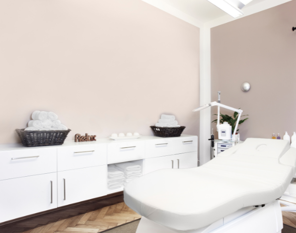 Dezynfekcja w salonach kosmetycznych