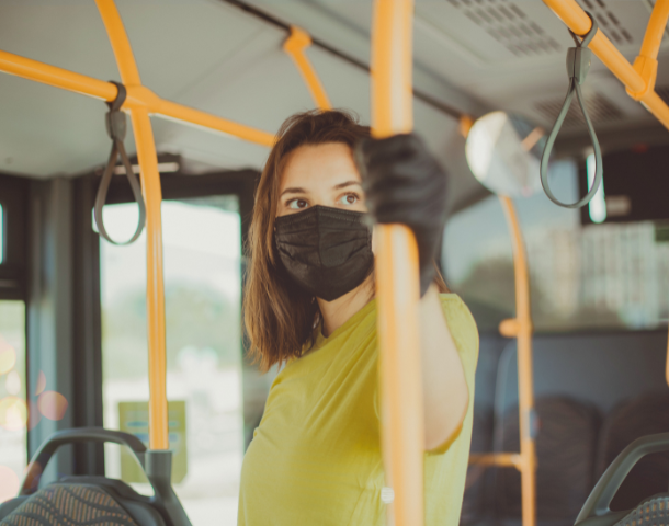 Jak unikać zarazków w komunikacji miejskiej