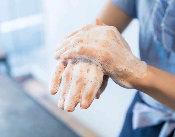 Jak skutecznie myć ręce?